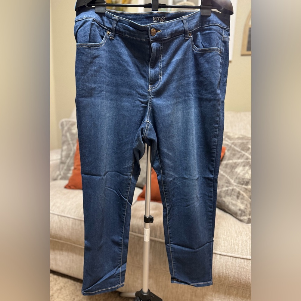 Terra & Sky Women’s Dark Blue Skinny Jeans